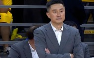 NBA直播-2米26中锋打出CBA巨星水平！砍24分14板 球迷：杜锋怎么看？