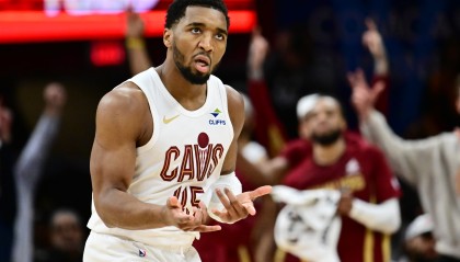 NBA直播-米切尔15次单节20+独享历史第7！前7三位13号秀科比&amp;布克&amp;米切尔