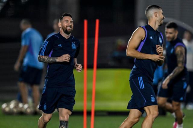 1671346613078050567.jpg 17-12-2022_scaloni_conduce_la_ultima_practica2-1024x679.jpg